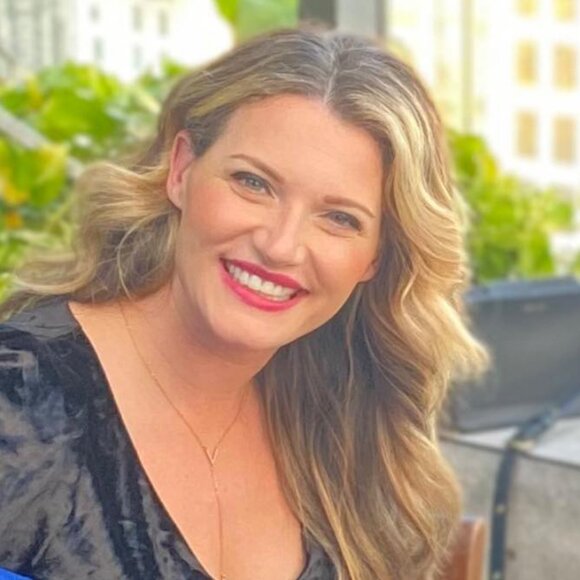 Meet your Posher, Christine - Picture 1 of 1